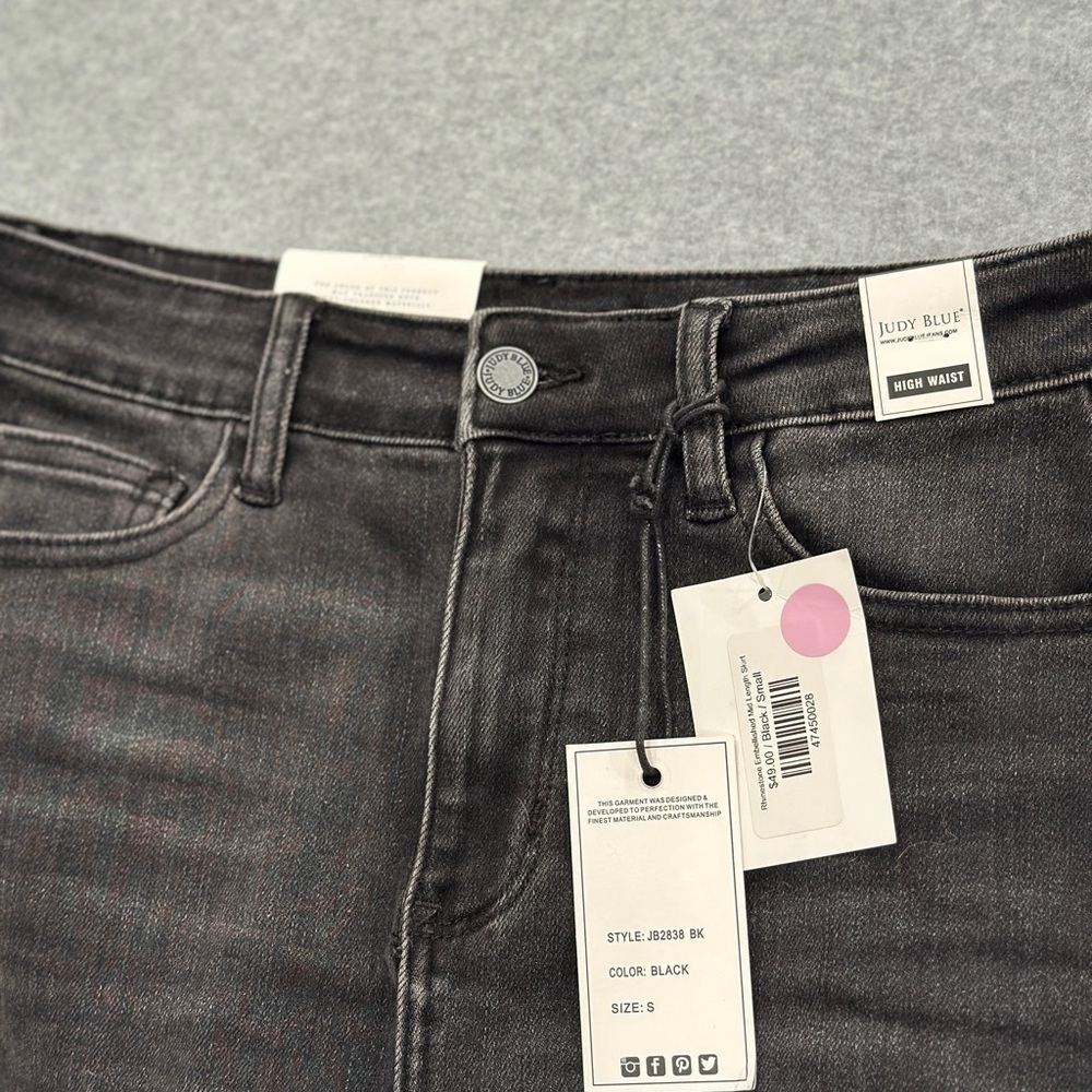 Judy Blue Black Denim Skirt - Picture 3 of 7
